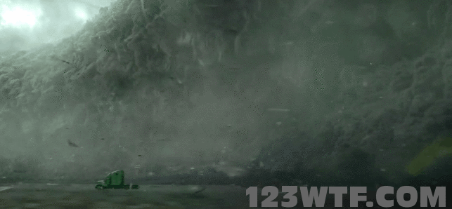 Hurricane Heist 27 GIF Car-ma Watch The Film 123WTF Saint Pauly