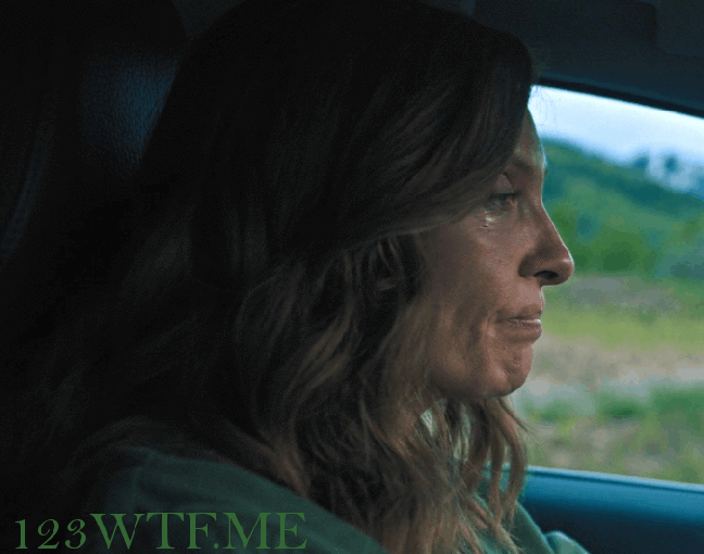 Hereditary 40 GIF When you dump someone and realise you left your phone at their place WTF Watch The Film Saint Pauly